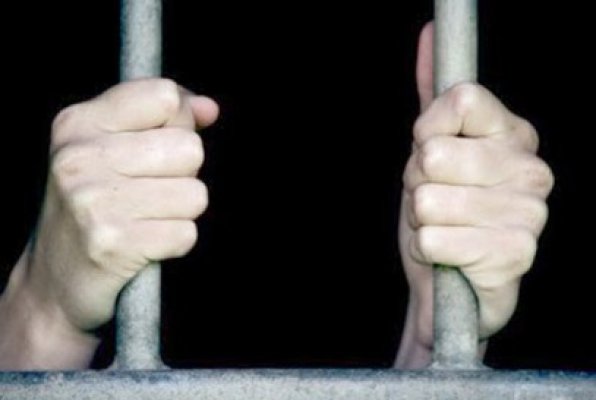 Au tras ţepe, apoi s-au declarat insolvabili, să scape de datorii